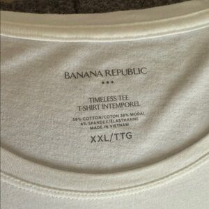 Banana Republic White Timeless Tee XXL